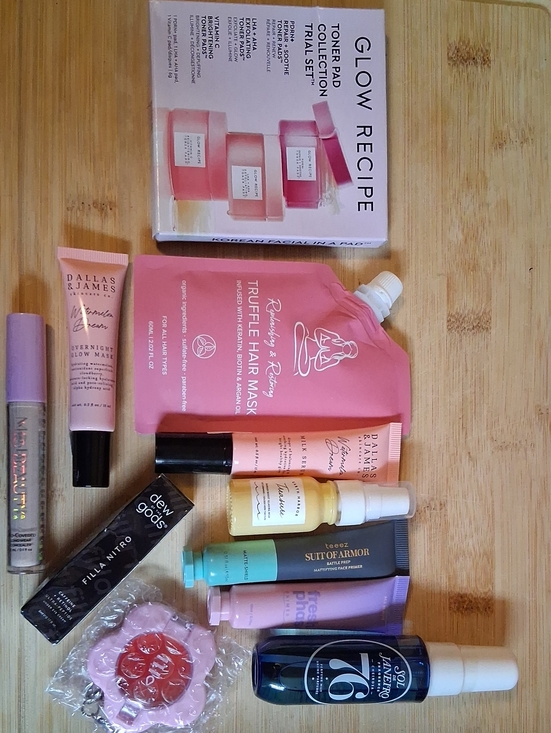 Glow Recipe Other - Assorted Skincare Bundle